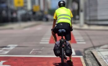 Desmistificando Ciclorrotas e Cicloturismo. O Guia de Sinalização para Mobilidade Compartilhada e Ciclotur Autoguiado