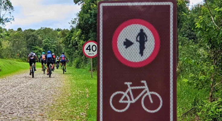 Sinalização de Cicloturismo: Guia Técnico para Gestores